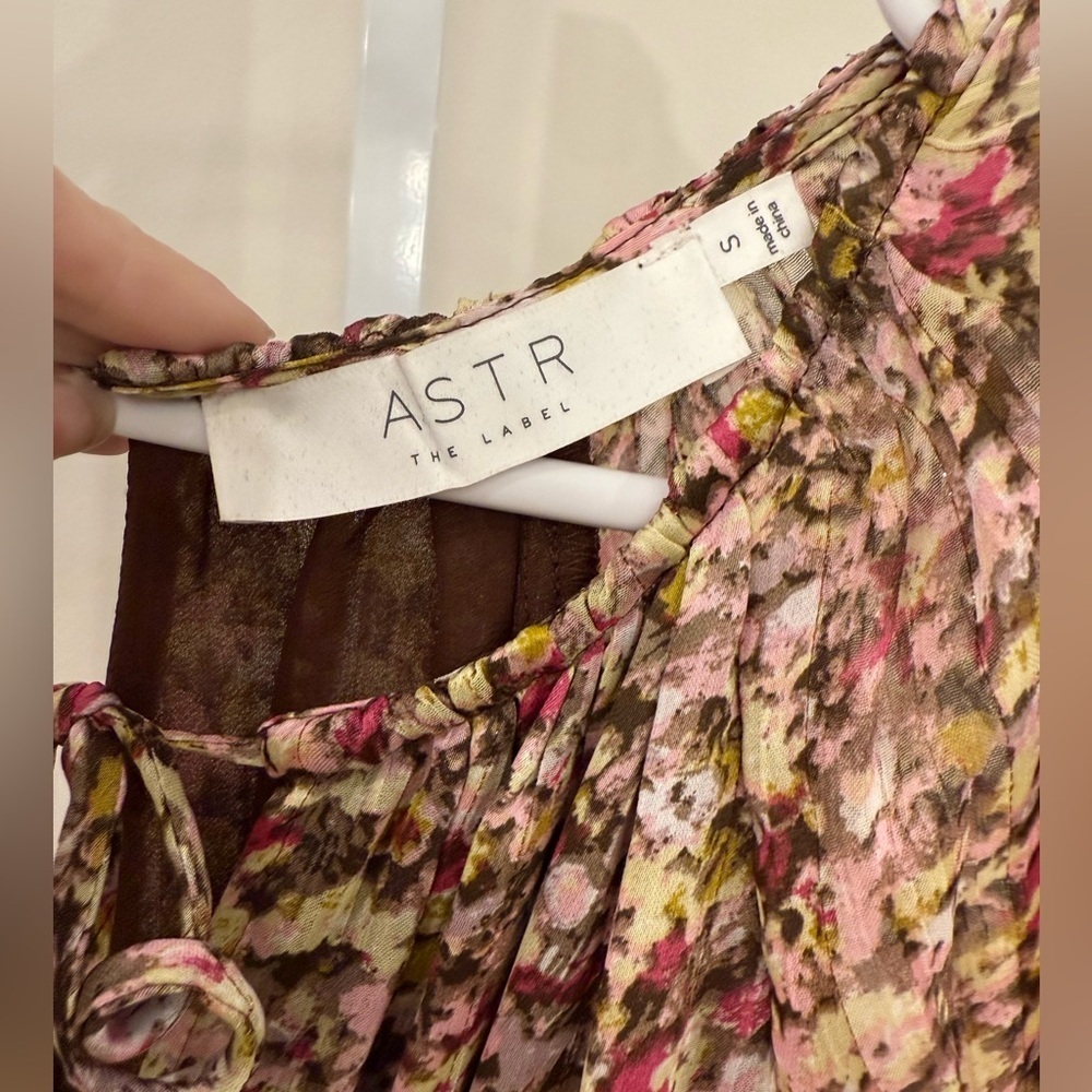 NWT ASTR the Label Freya Floral Cut Out Midriff Maxi Dress - Picture 8 of 8